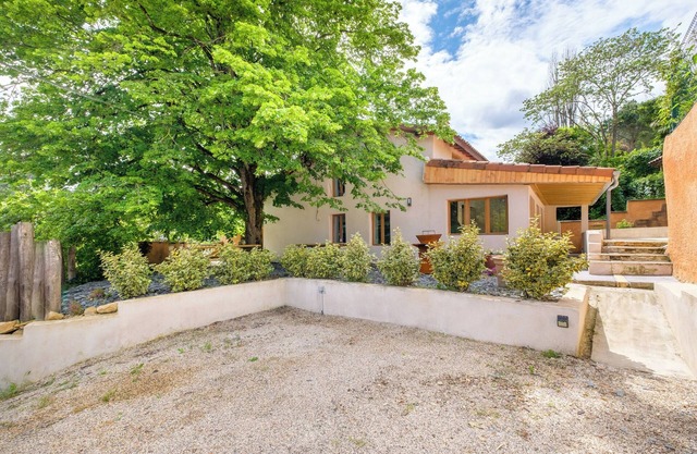 Holiday Home close to Lyon with Private Terrace, Private Garden and Wi-Fi