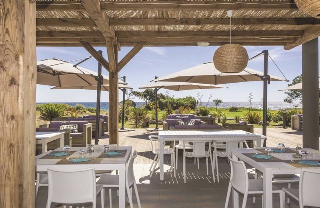 Holiday Apartment "Poggio Mezzana" with Sea View, Shared Pool & A/C