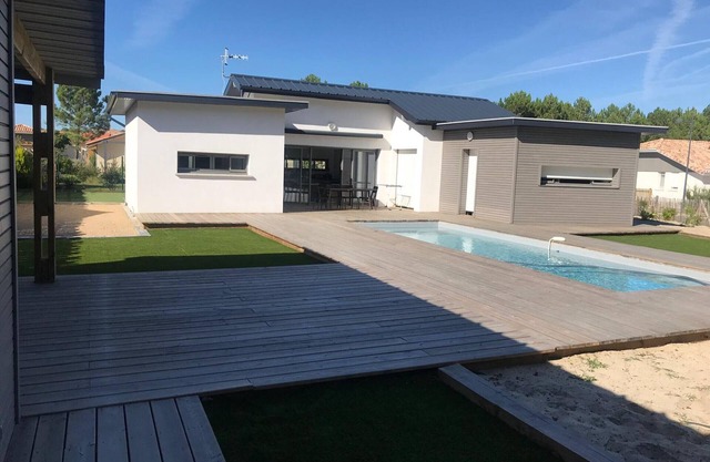 Holiday home in Mimizan Beach - Modern comfort near the ocean