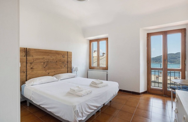 Holiday Home 'La ca Bela' with Sea View, Garden & Wi-Fi