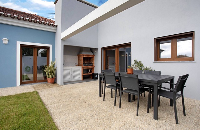 Holiday Home 'Full House in Santa Bárbara' with Sea View, Private Terrace and Wi-Fi