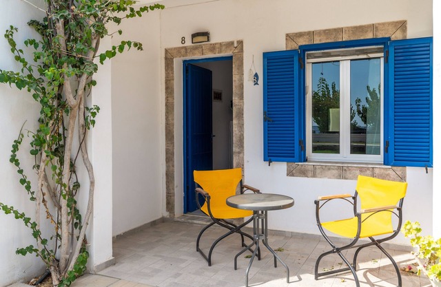 Holiday Home '8 Perasma Kypri Beach' with Private Terrace, Wi-Fi and Air Conditioning