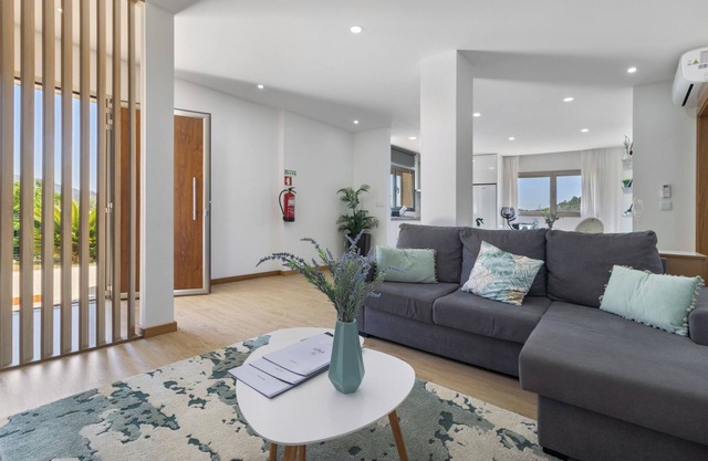 Holiday Home 'Al Do Paço - Between Braga and Geres' with Mountain View, Wi-Fi and Air Conditioning