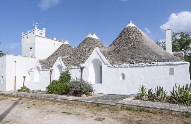 Holiday Home 'Borgo Dell'Oca' with Sea View, Private Terrace and Wi-Fi