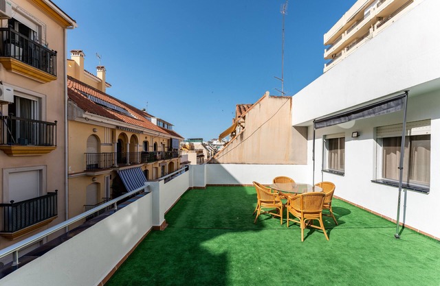 Holiday Home 'Capitán' with Private Terrace, Balcony & Wi-Fi
