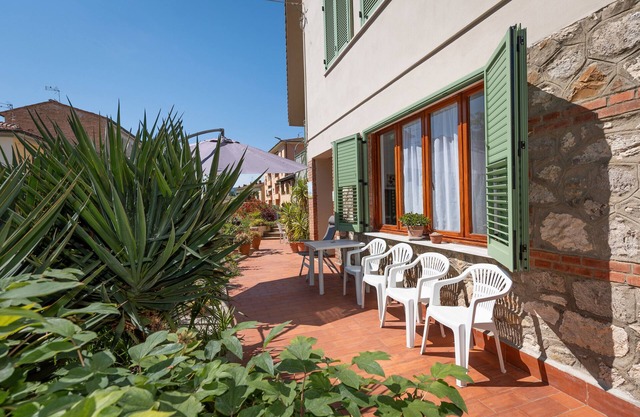 Holiday Home 'Casa Baldi' with Private Garden, Wi-Fi and Air Conditioning