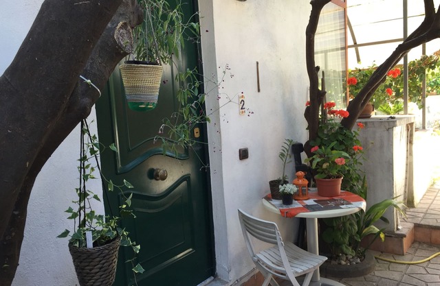 Holiday home "Casa Lucia" apartment in garden
