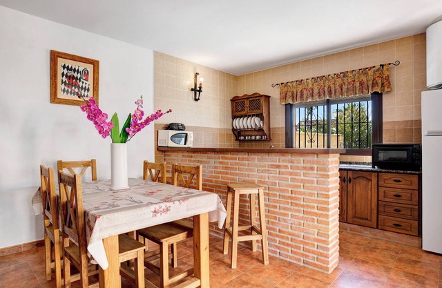 Holiday Home "Casa Zahora" On the Beach with Terrace, Garden, Wi-Fi & A/C