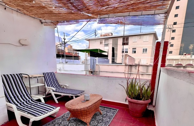 Holiday Home 'Casita Gandia Playa' with Private Terrace and Air Conditioning