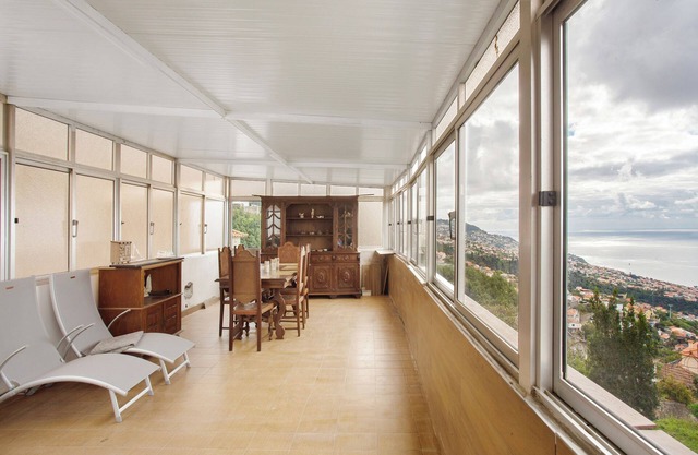 Holiday Home 'Cesto Do Monte' with Sea View, Shared Terrace and Wi-Fi