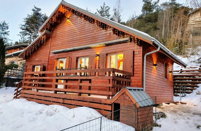 Holiday Home 'Entier Avec Spa 6 Personnes' with Mountain View, Wi-Fi and Air Conditioning