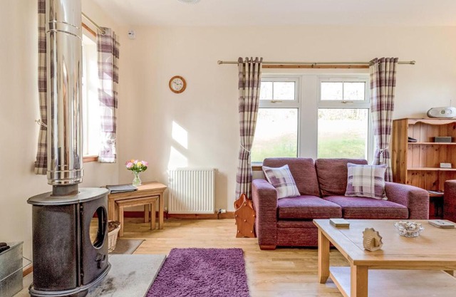 Holiday Home Foxglove cottage by Interhome