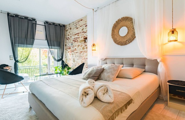 Holiday Home 'Villa Nueva' with Lake View, Private Terrace and Wi-Fi