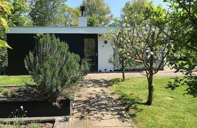 Holiday home "Het Zeeuws Girl" in Oostkapelle, close to the beach.