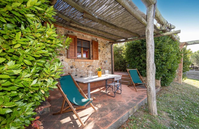 Holiday Home 'La Baciosa' with Private Terrace, Wi-Fi and Air Conditioning