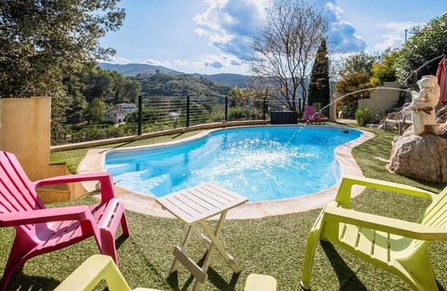 Holiday Home 'Méli Mélo' with Mountain View, Private Pool and Air Conditioning
