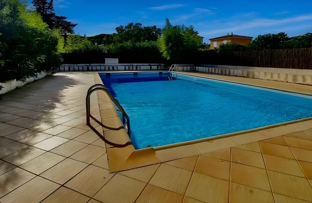 Holiday Home 'Maison A 130m De La Plage' with Shared Pool, Wi-Fi and Air Conditioning