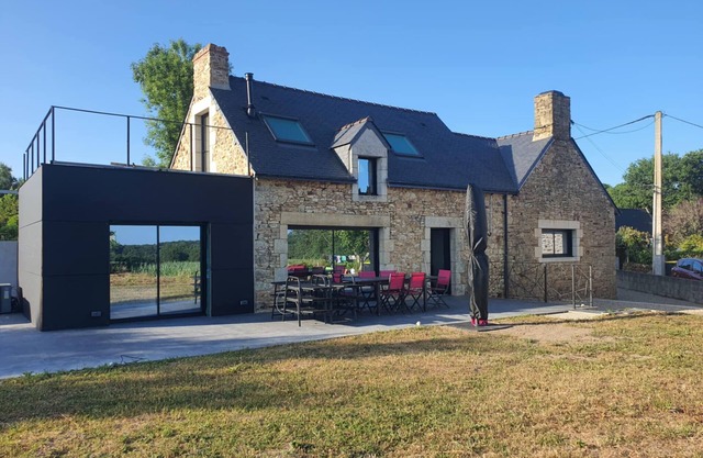 Holiday Home 'Maison De Campagne Proche De La Mer' with Private Pool, Private Terrace and Wi-Fi