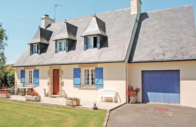 Holiday Home Menez Rooz - 01