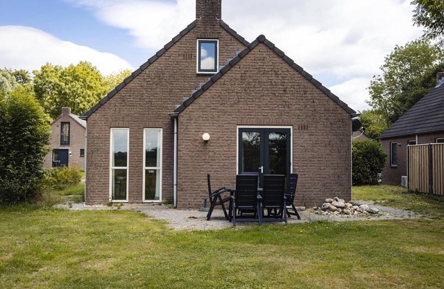 Holiday Home Nijmegen Quiet with Terrace