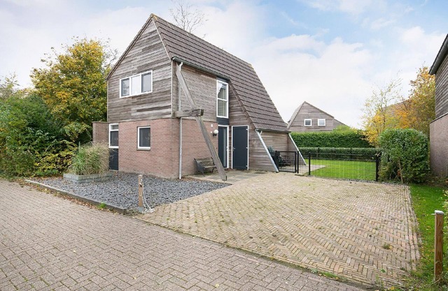 Holiday home overlooking the water