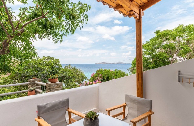 Holiday Home 'Seaview Mastrozanne Studio 7 Andros' with Sea View, Wi-Fi and Air Conditioning