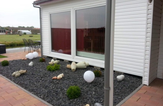 Holiday home time out right on the water