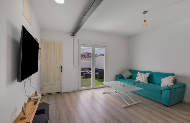 Holiday Home 'Us' with Private Terrace and Wi-Fi