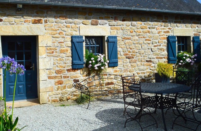 Holiday home with private garden and barbecue