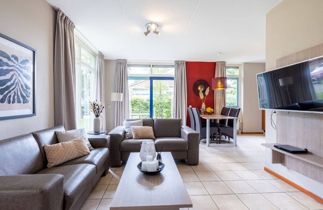 Holiday Home with jetty, 19 km. from Hoorn