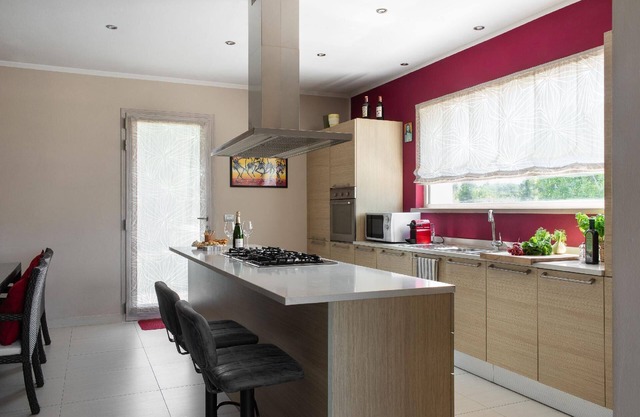 Holiday house 'A casa di Elena' with private pool