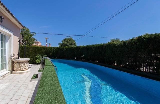 Holiday house Son Ferrer for 1 - 8 persons with 3 bedrooms - Row house