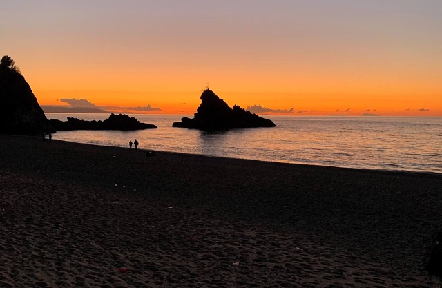 HOLIDAY HOUSE WITH SERVICES