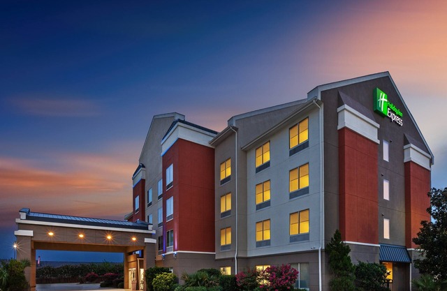 Holiday Inn Express New Orleans East by IHG