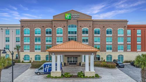 Holiday Inn Express & Suites Charleston Arpt-Conv Ctr Area by IHG
