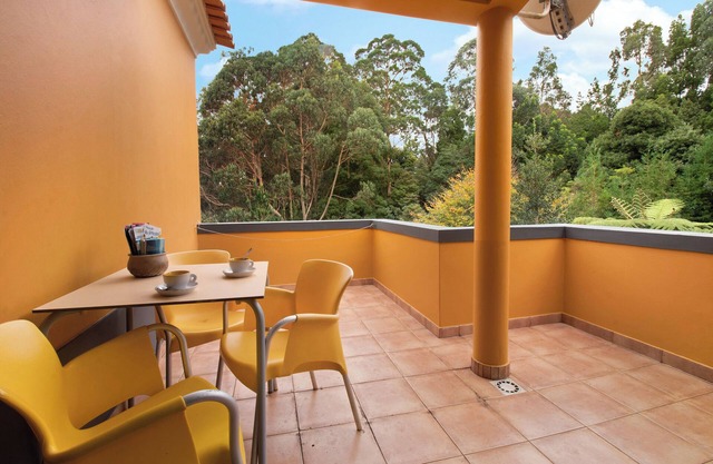 Holiday Home "Casa Catarina" with Mountain View, Wi-Fi, Balcony & Terrace