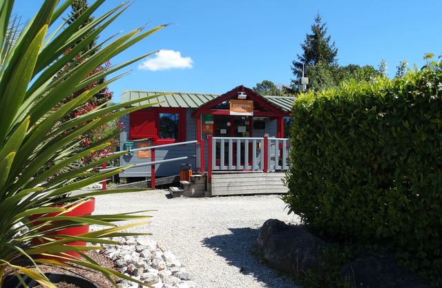 Holiday, stay or weekend at the side of Opal