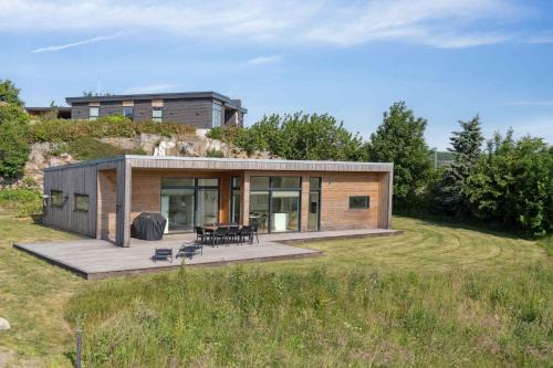 Holiday With Comfort, Nature & Modern Design