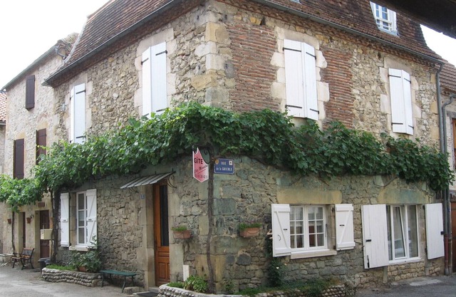 holidaymakers paradise will welcome you in a stone house