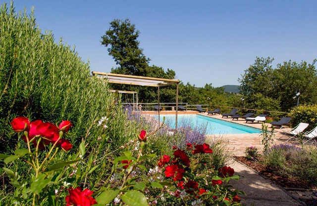 Holidays in a former Convent in Umbria 15 'from Perugia, on the border with Tuscany