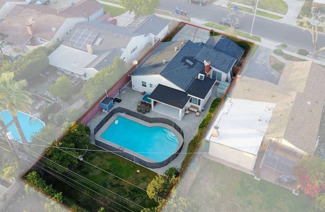 Hollywood Dream Fully Remodeled Pool & Jacuzzi Home