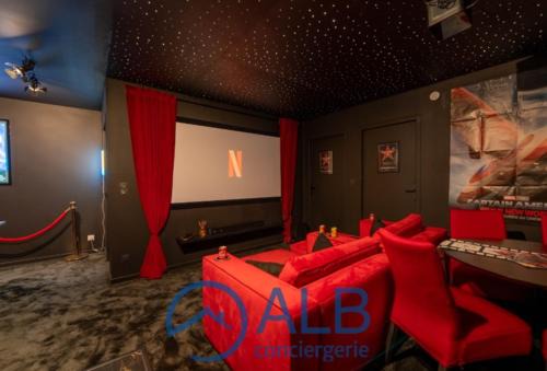 Hollywood Night, Cinéma privé