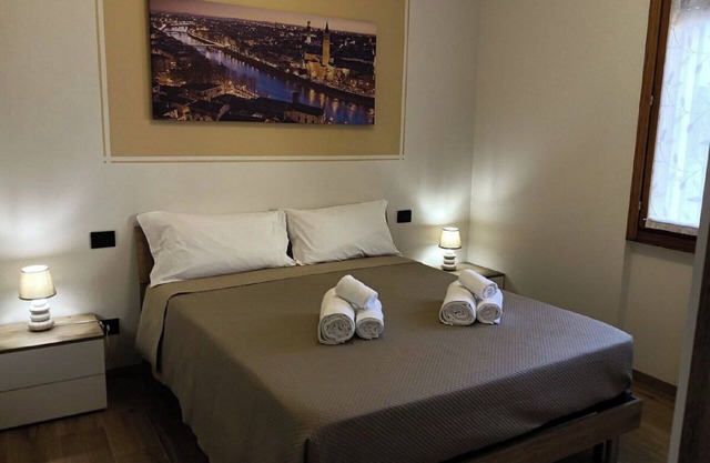 Holz 35 Apartment Verona Garage wi-fi Breakfast