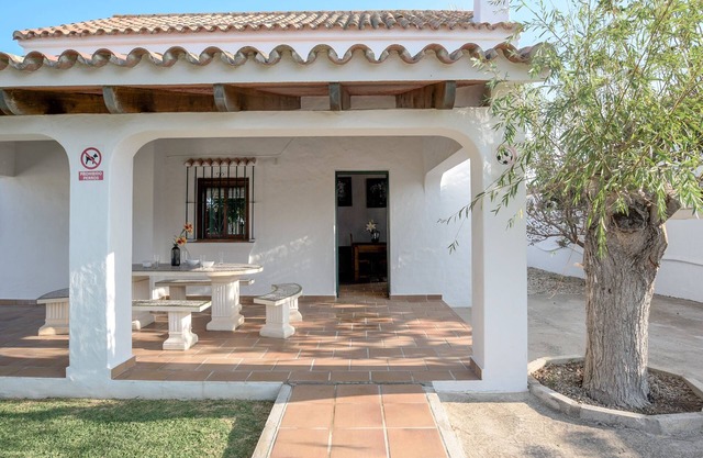 Home "Casa Miguelin" On the Beach with Spacious Terrace & Air Conditioning