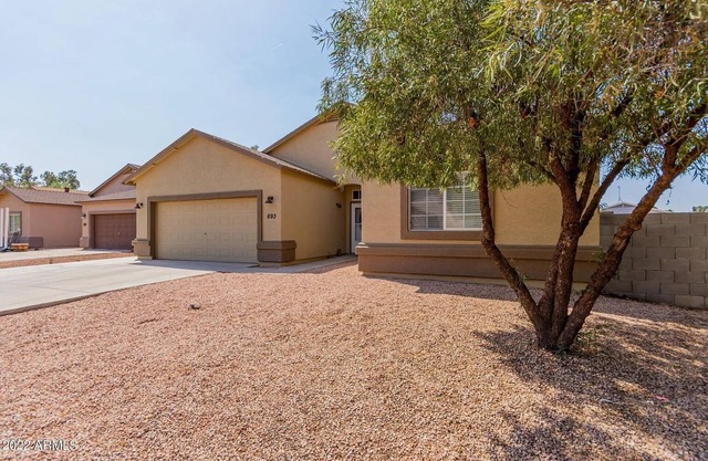 Home in Peaceful Neighborhood close to Golf, Nature, Skydiving, Pet-Friendly