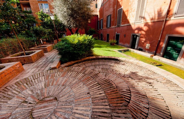 Home In The Garden In The Heart of Rome