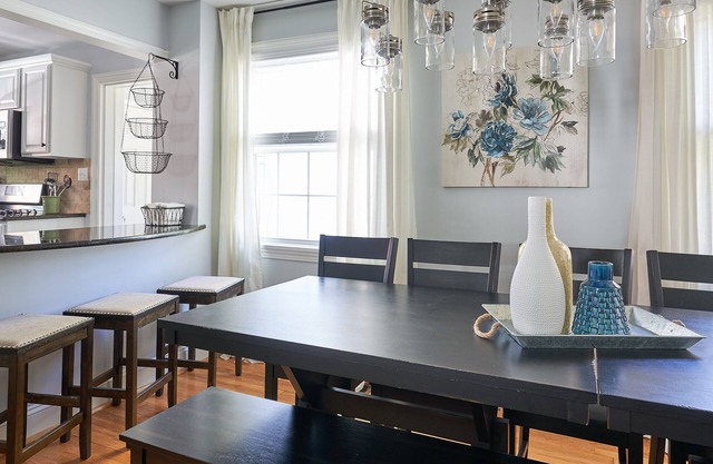 Home Sleeps 18-22 near downtown Greensboro, Aquatic Center, Furniture Mkt