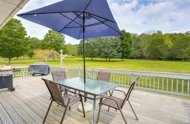 Home w/Large Yard: 8 Mi to Holiday Valley Resort