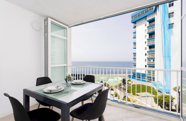 Home2Book Relaxing Coastal Apt with Terrace