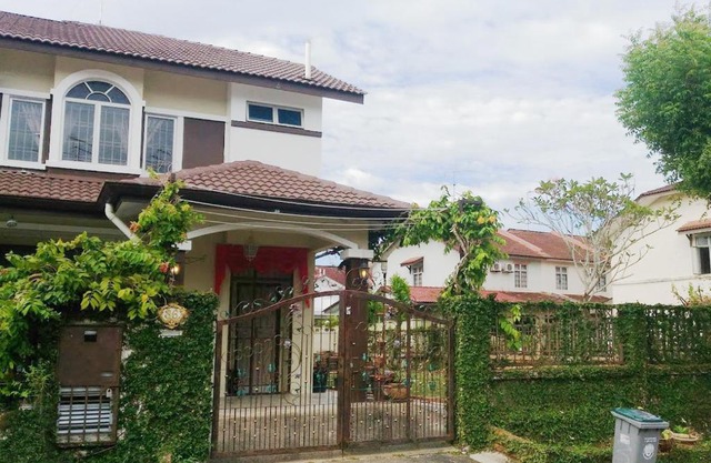 Home2u T'Castle